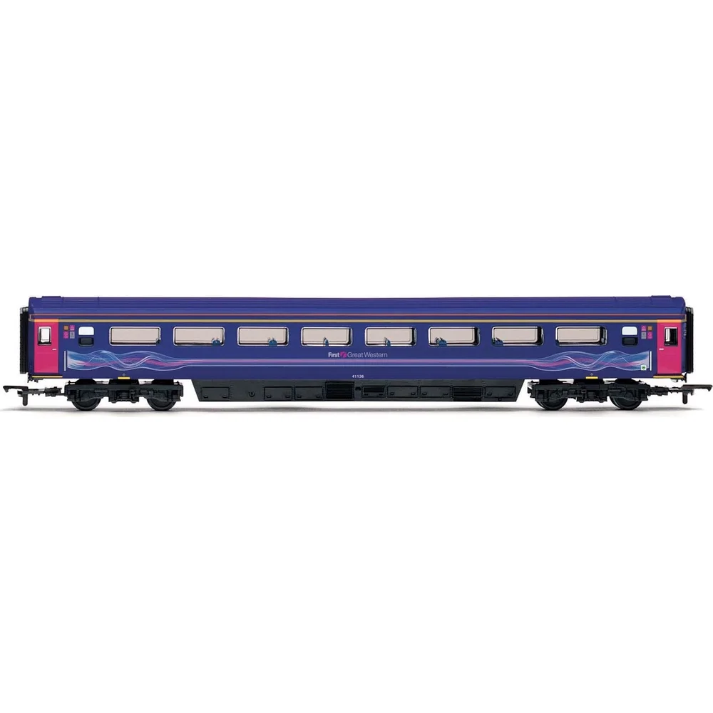 Hornby R4369C — Side Elevation by Hornby