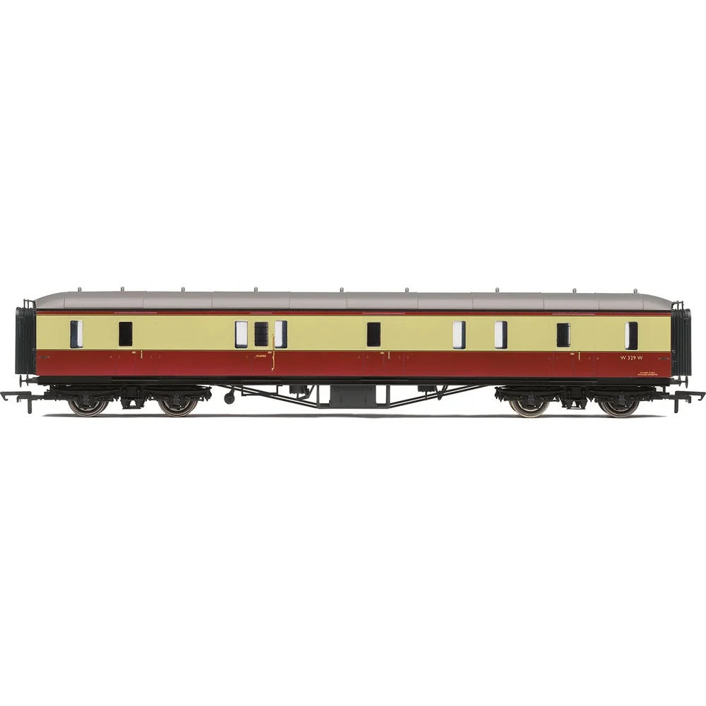 Hornby R4404B — Side Elevation by Hornby
