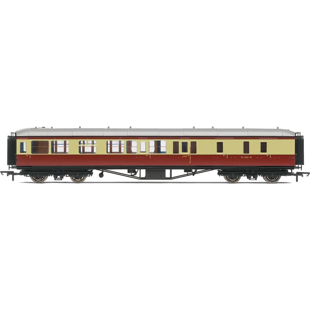 Hornby R4406B — Side Elevation by Hornby