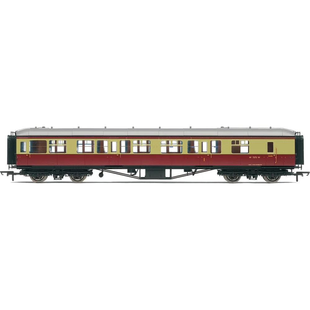 Hornby R4408A — Side Elevation by Hornby