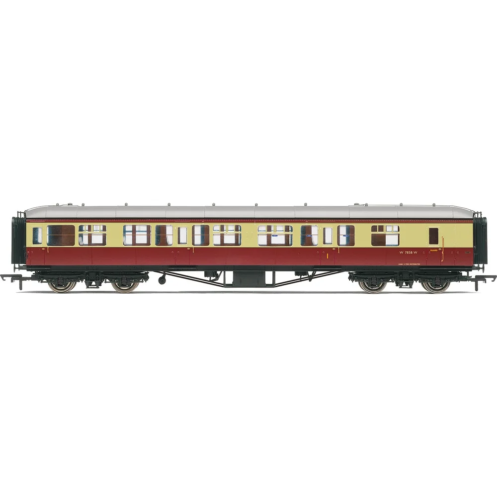 Hornby R4408B — Side Elevation by Hornby