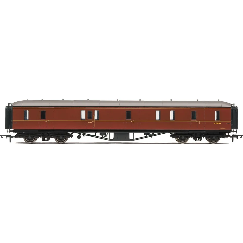 Hornby R4409A — Side Elevation by Hornby
