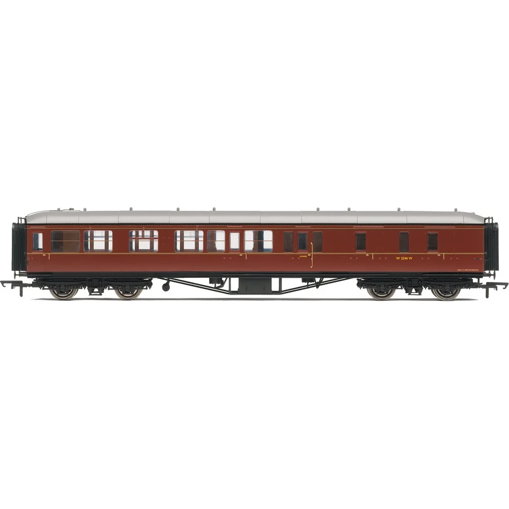 Hornby R4411A — Side Elevation by Hornby