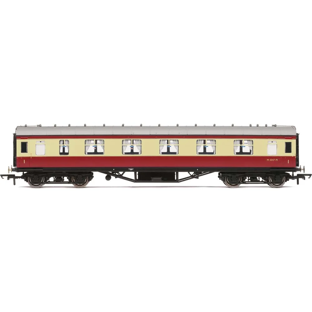 Hornby R4447B — Side Elevation by Hornby