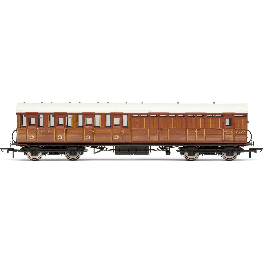Hornby R4518A — Side Elevation by Hornby