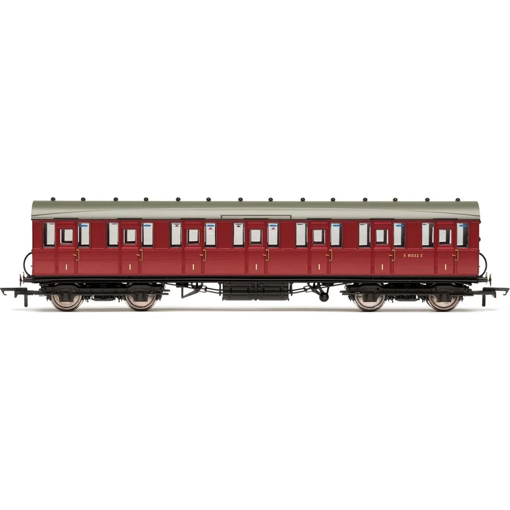 Hornby R4519B — Side Elevation by Hornby