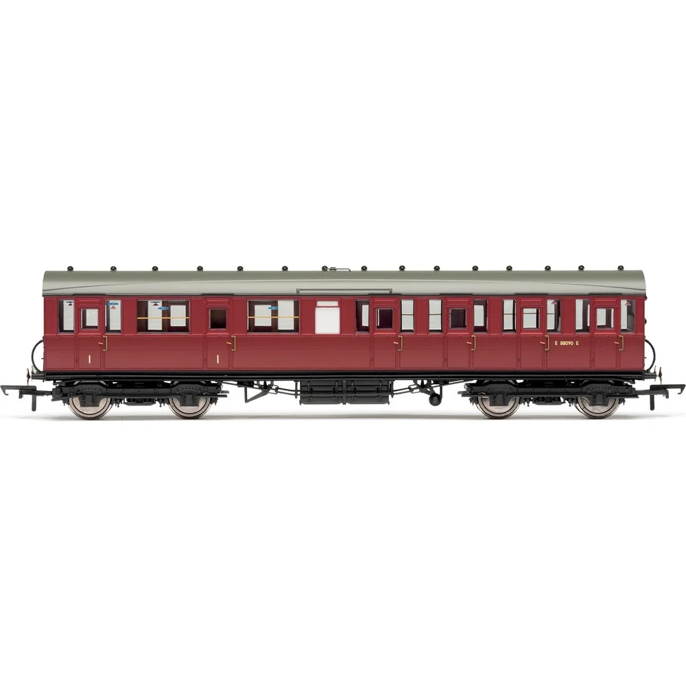 Hornby R4521 — Side Elevation by Hornby
