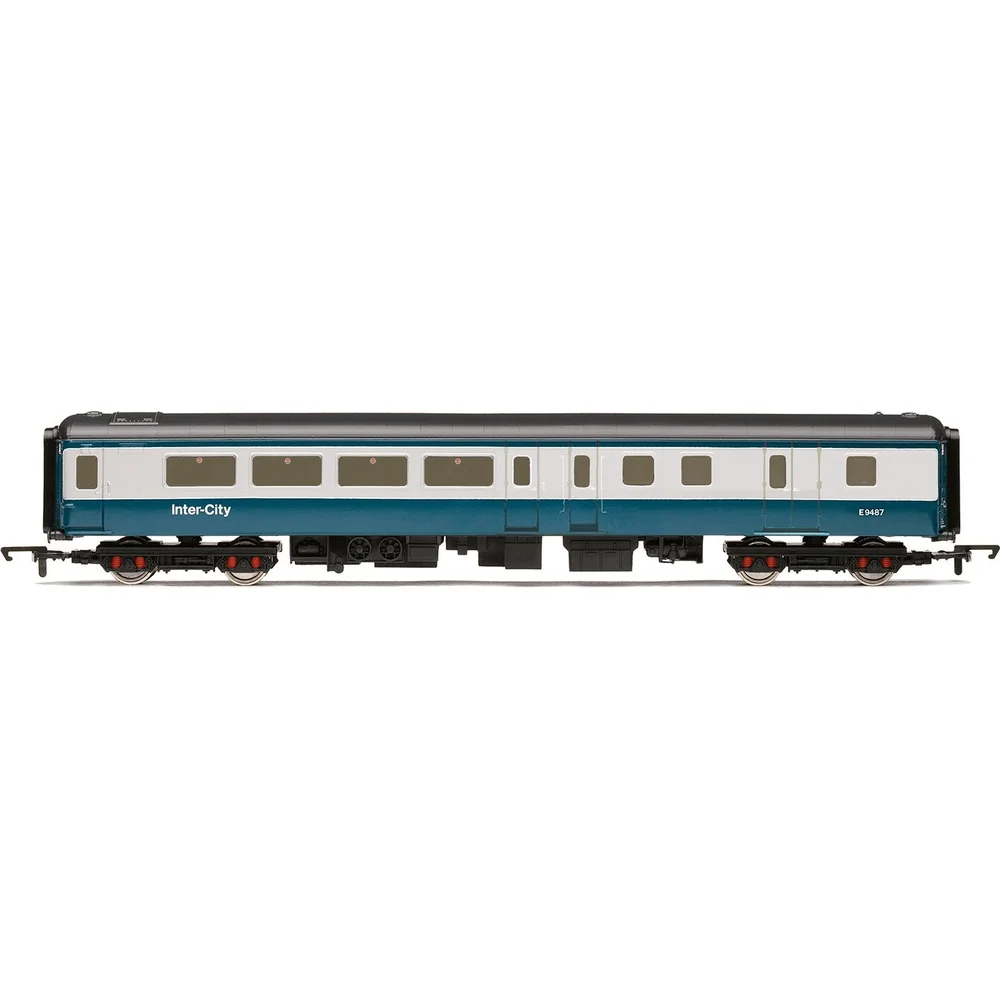 Hornby R4563 — Side Elevation by Hornby