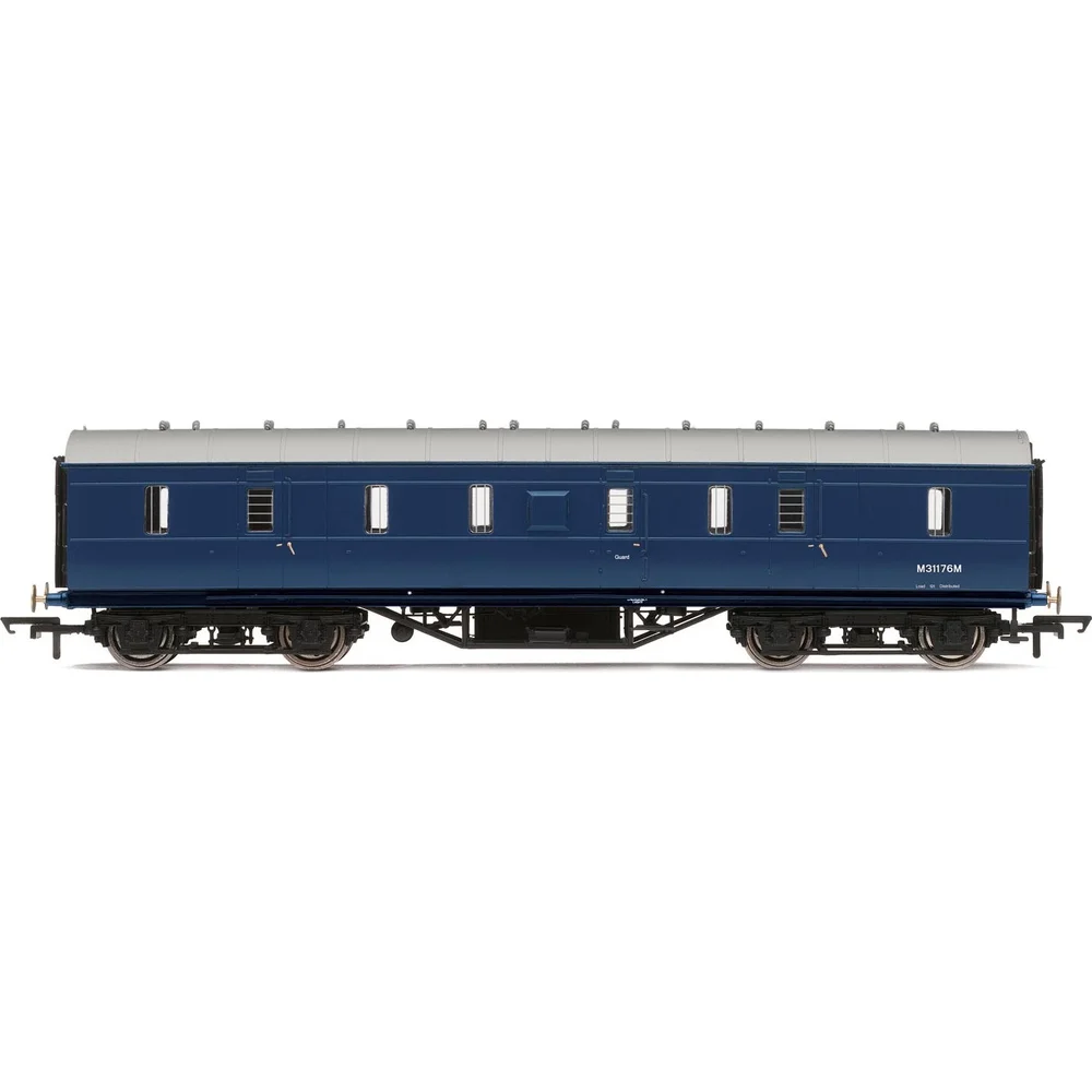 Hornby R4606 — Side Elevation by Hornby