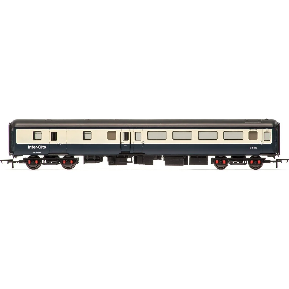 Hornby R4612 — Side Elevation by Hornby