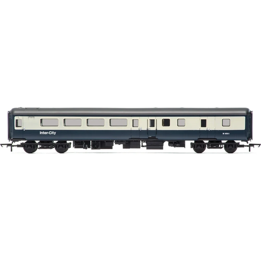 Hornby R4624 — Side Elevation by Hornby