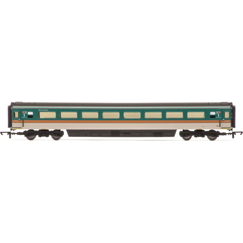 Hornby R4638 — Side Elevation by Hornby