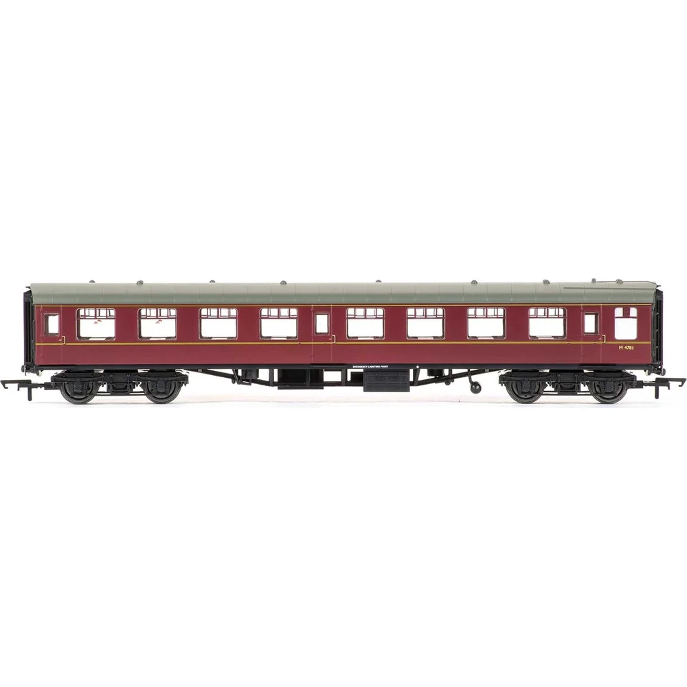 Hornby R4643 — Side Elevation by Hornby