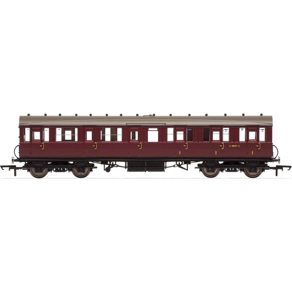 Hornby R4649 — Side Elevation by Hornby