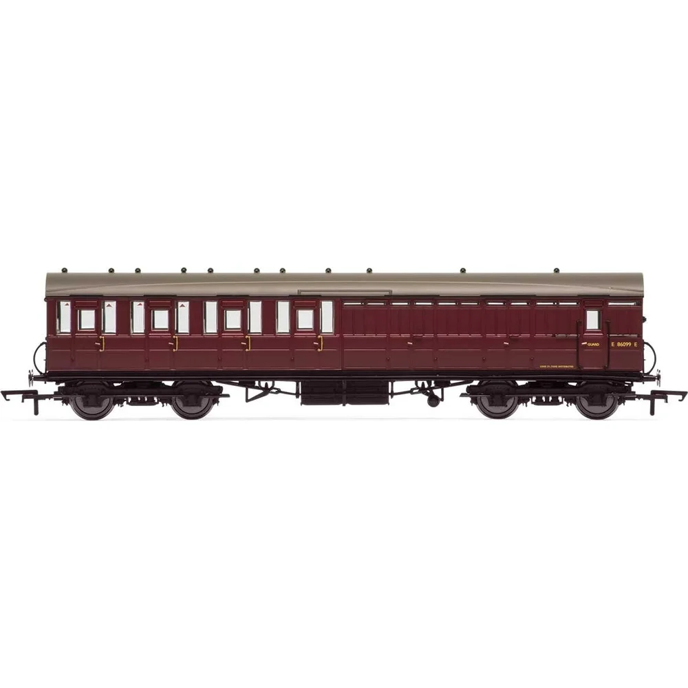 Hornby R4650 — Side Elevation by Hornby