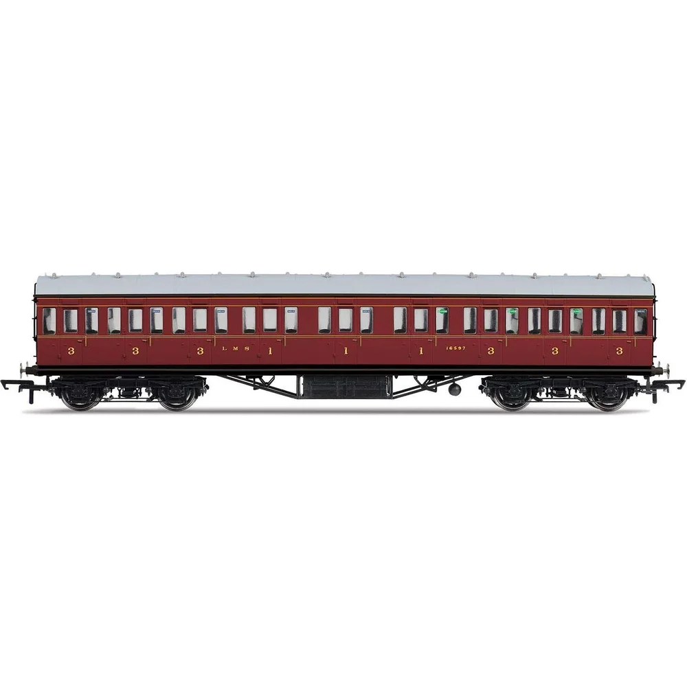 Hornby R4656 — Side Elevation by Hornby
