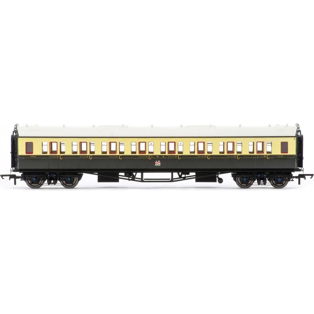 Hornby R4679 — Side Elevation by Hornby