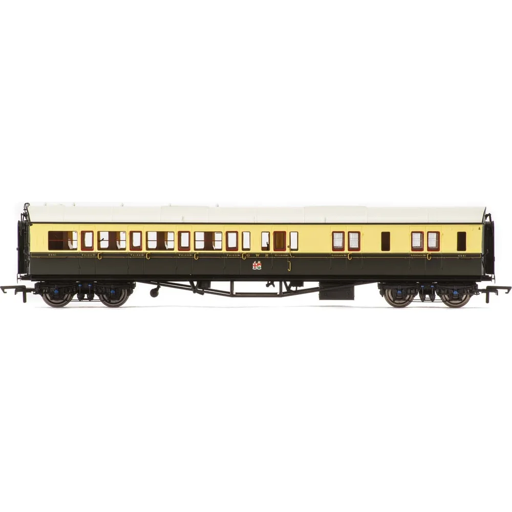 Hornby R4680A — Side Elevation by Hornby