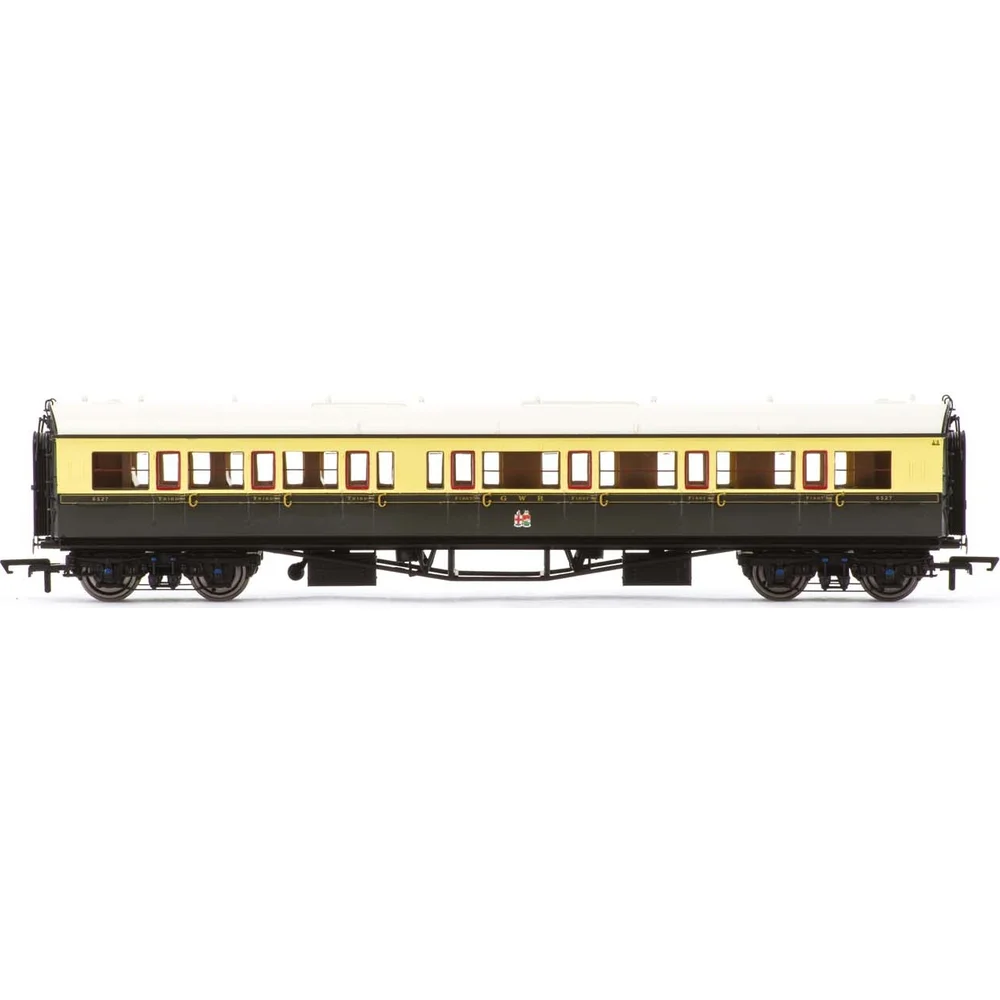 Hornby R4683A — Side Elevation by Hornby