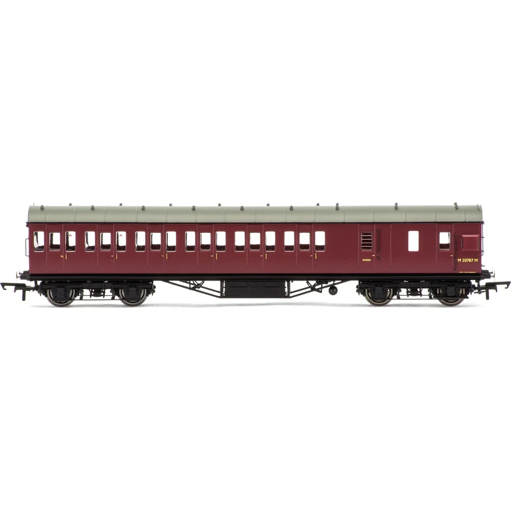 Hornby R4691 — Side Elevation by Hornby