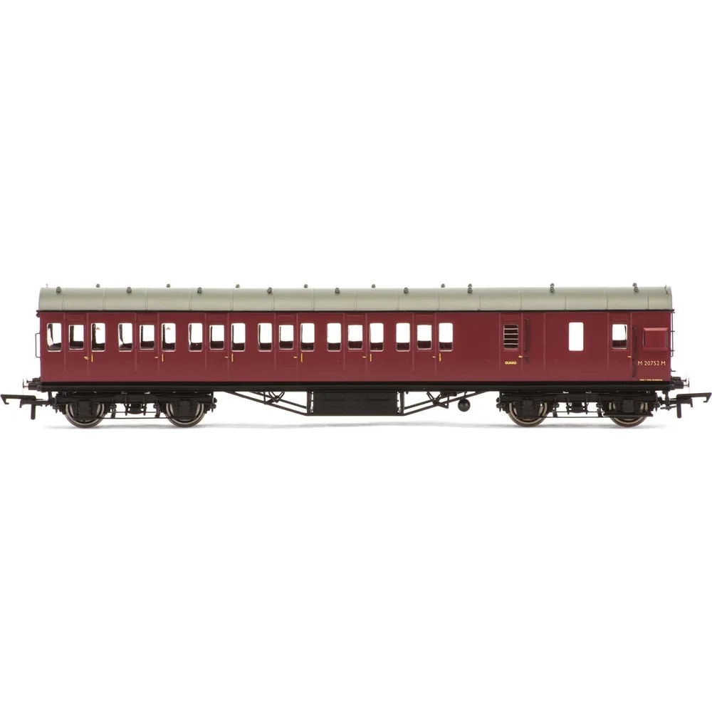 Hornby R4691B — Side Elevation by Hornby