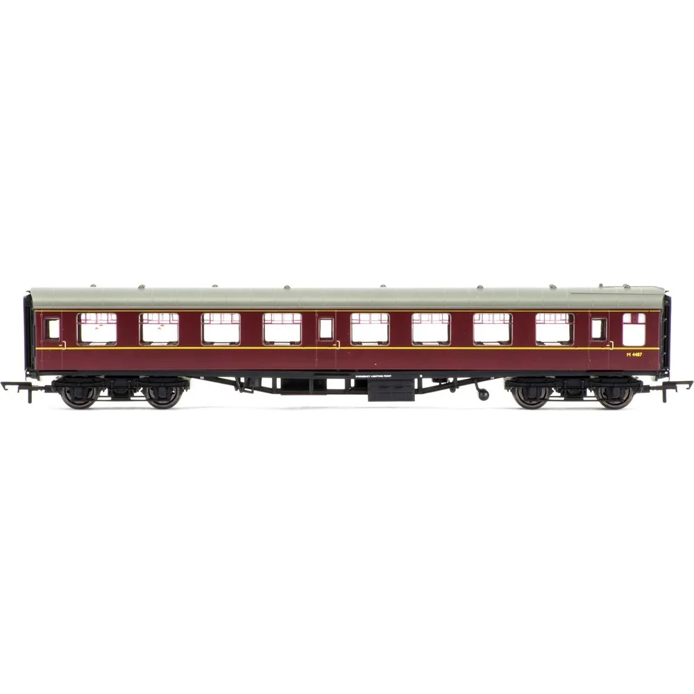 Hornby R4700 — Side Elevation by Hornby