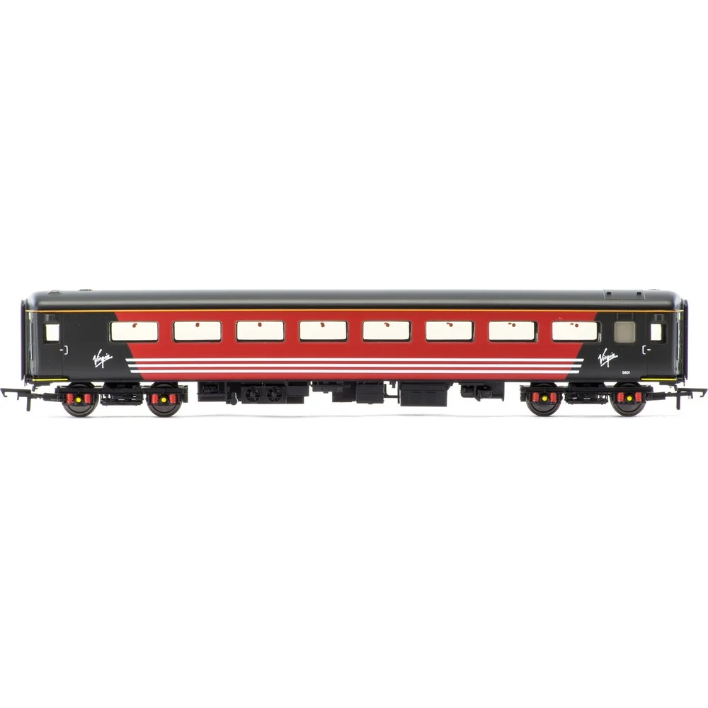 Hornby R4702 — Side Elevation by Hornby
