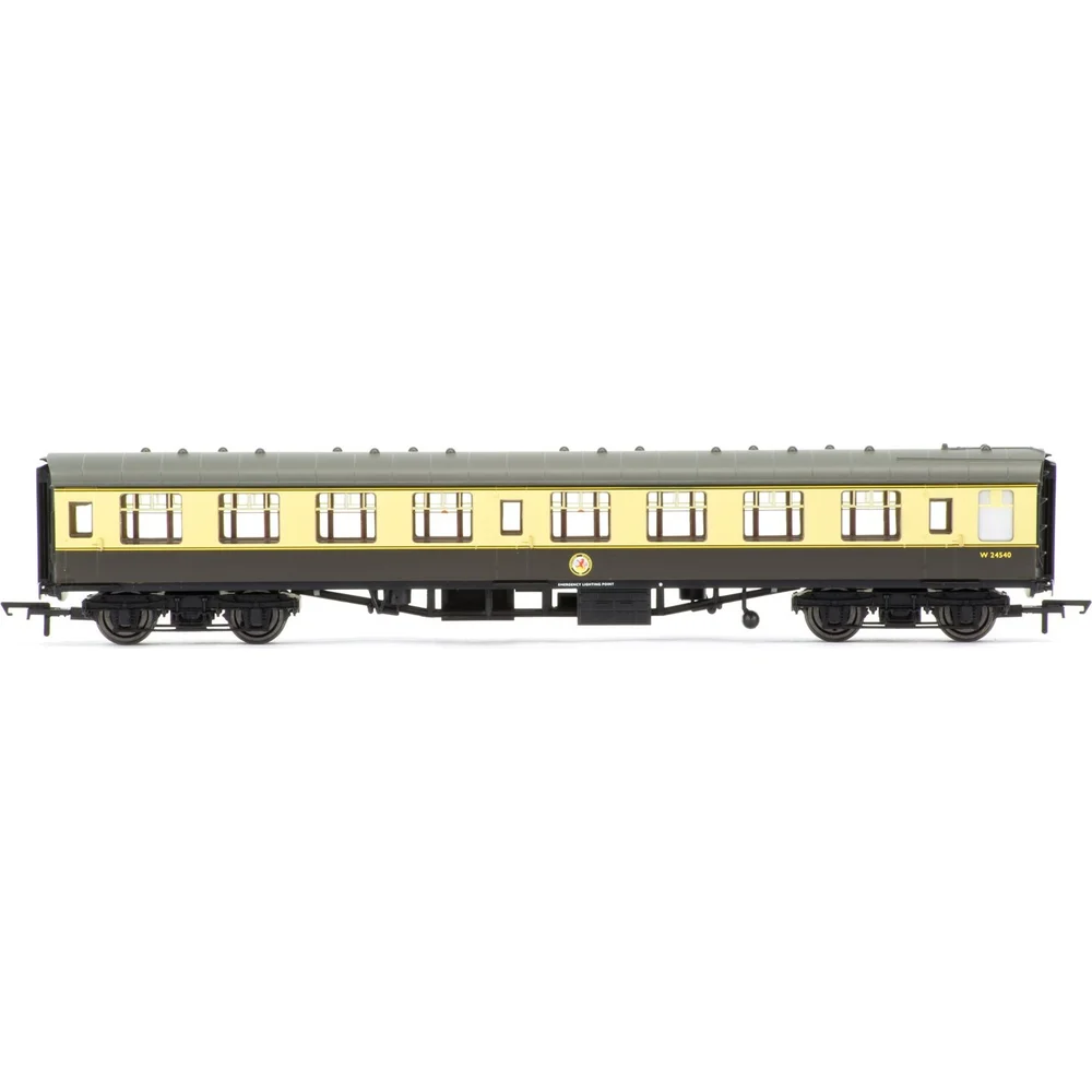 Hornby R4708 — Side Elevation by Hornby