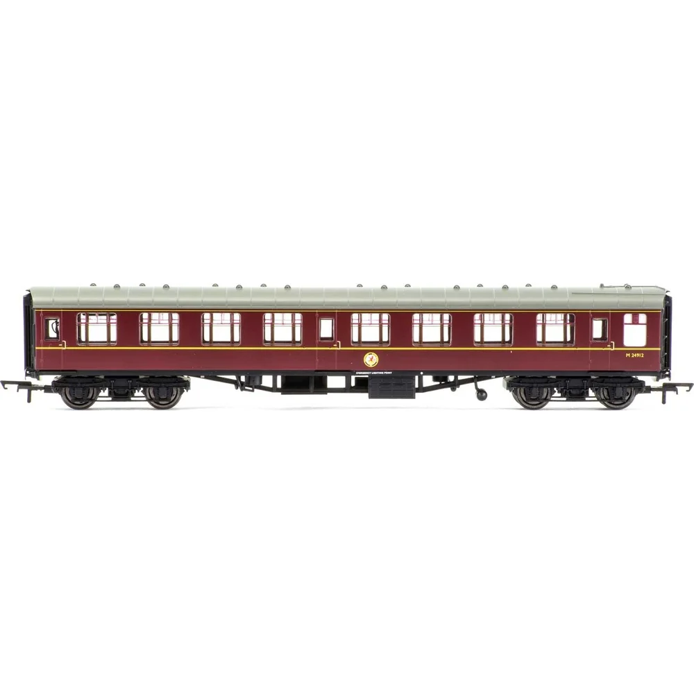 Hornby R4714 — Side Elevation by Hornby