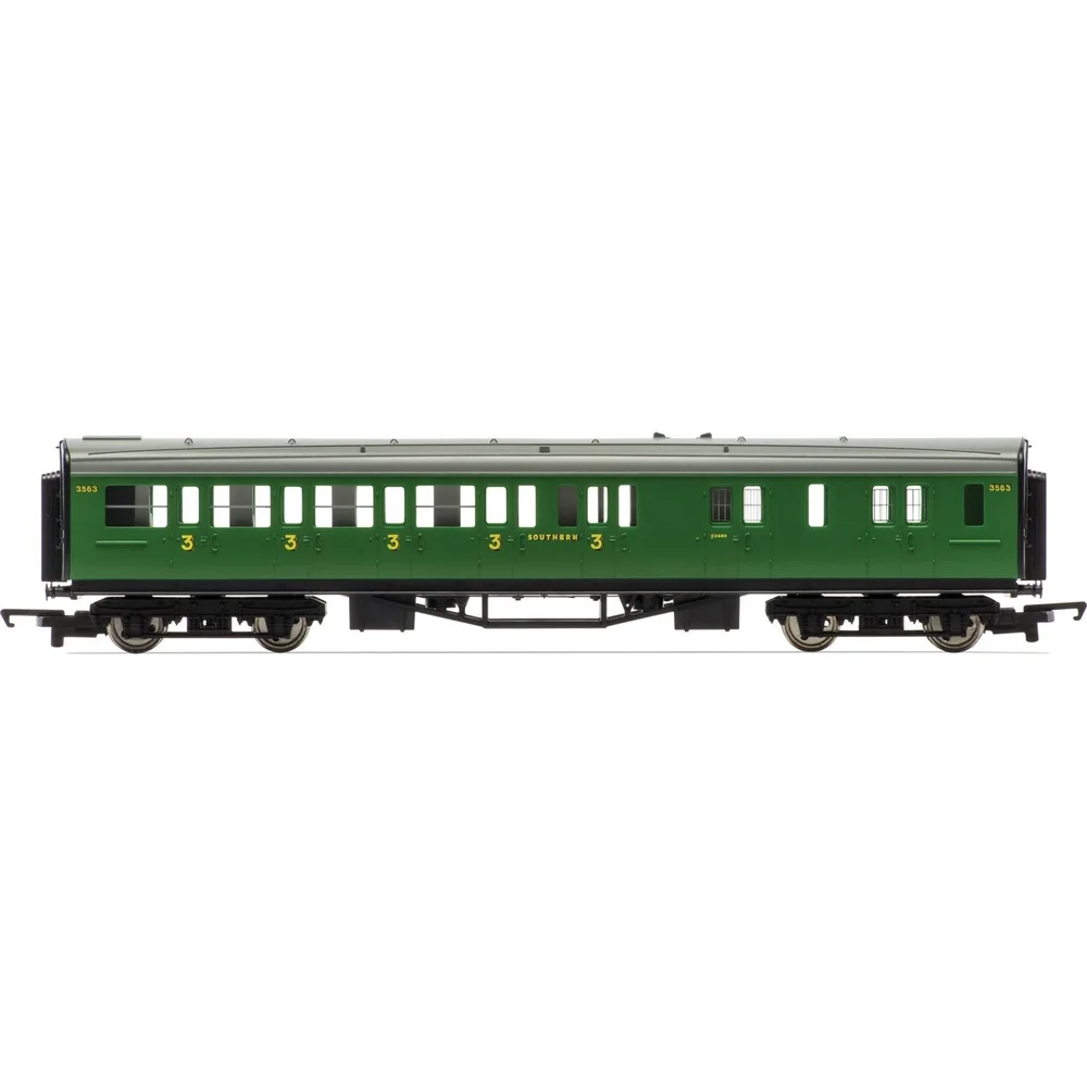 Hornby R4744 — Side Elevation by Hornby