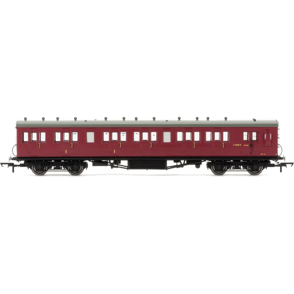 Hornby R4748 — Side Elevation by Hornby