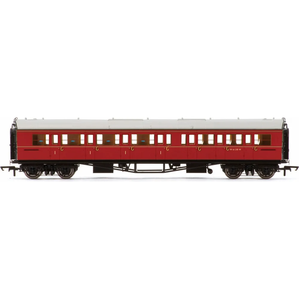 Hornby R4766 — Side Elevation by Hornby