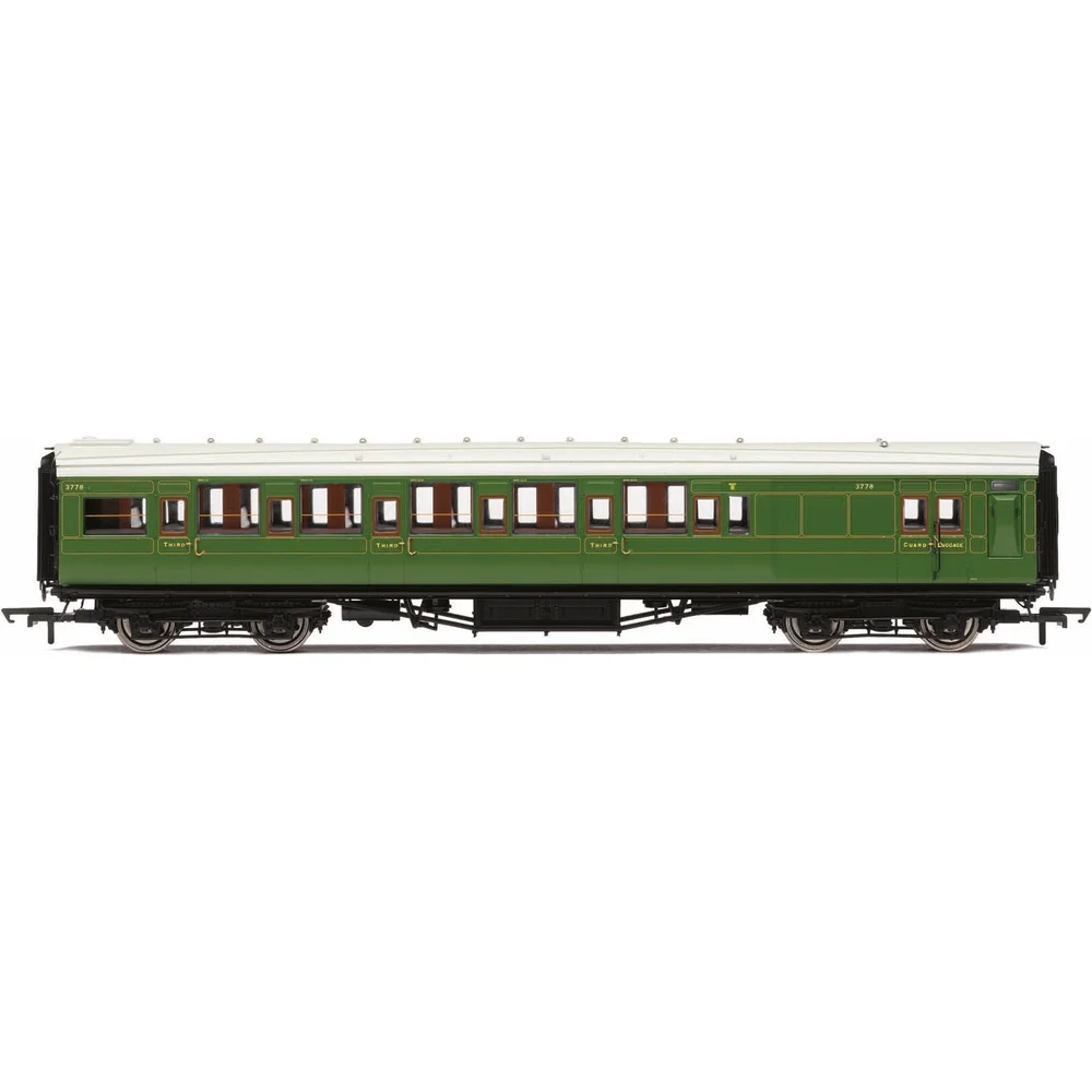 Hornby R4768 — Side Elevation by Hornby