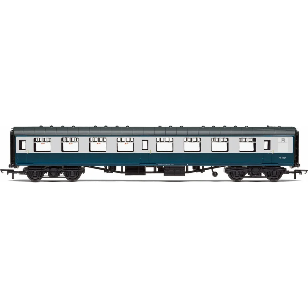 Hornby R4775 — Side Elevation by Hornby