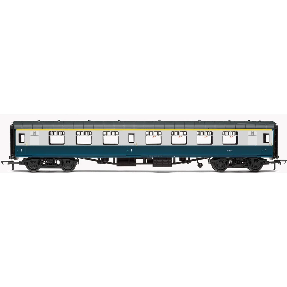 Hornby R4778 — Side Elevation by Hornby