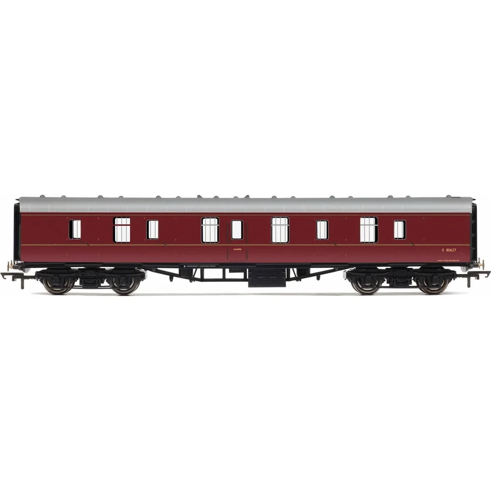 Hornby R4782 — Side Elevation by Hornby