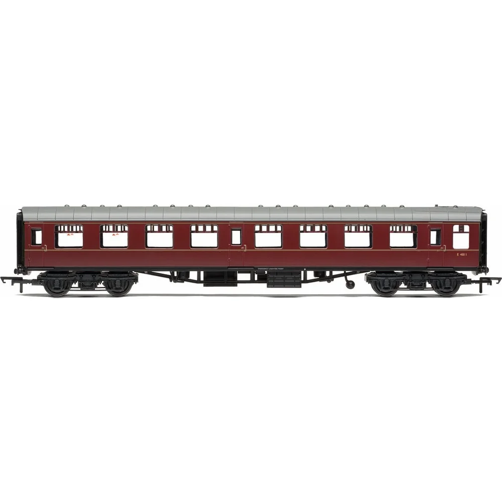 Hornby R4786 — Side Elevation by Hornby