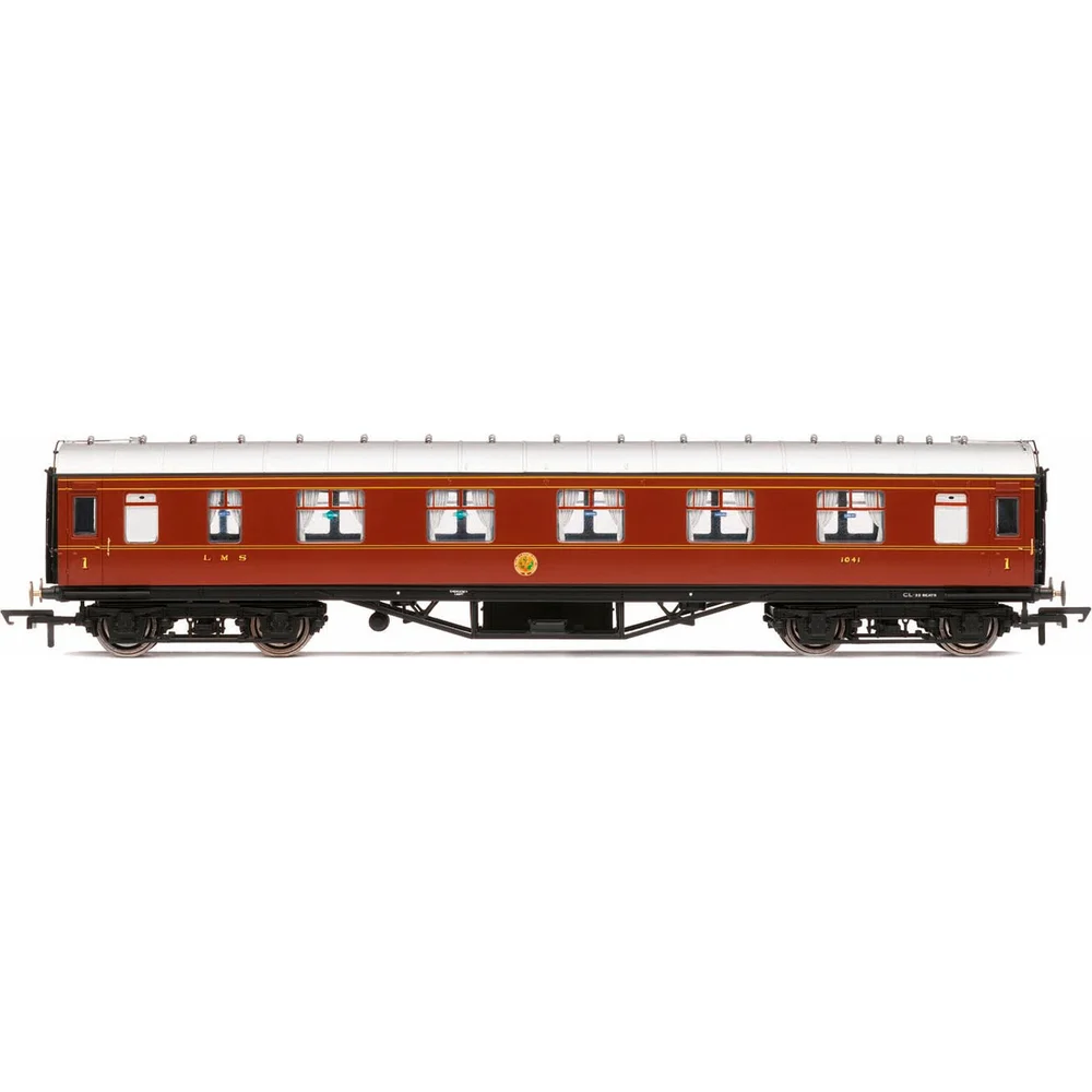 Hornby R4803 — Side Elevation by Hornby