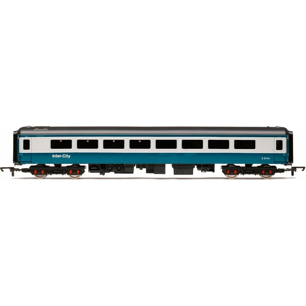 Hornby R4806 — Side Elevation by Hornby