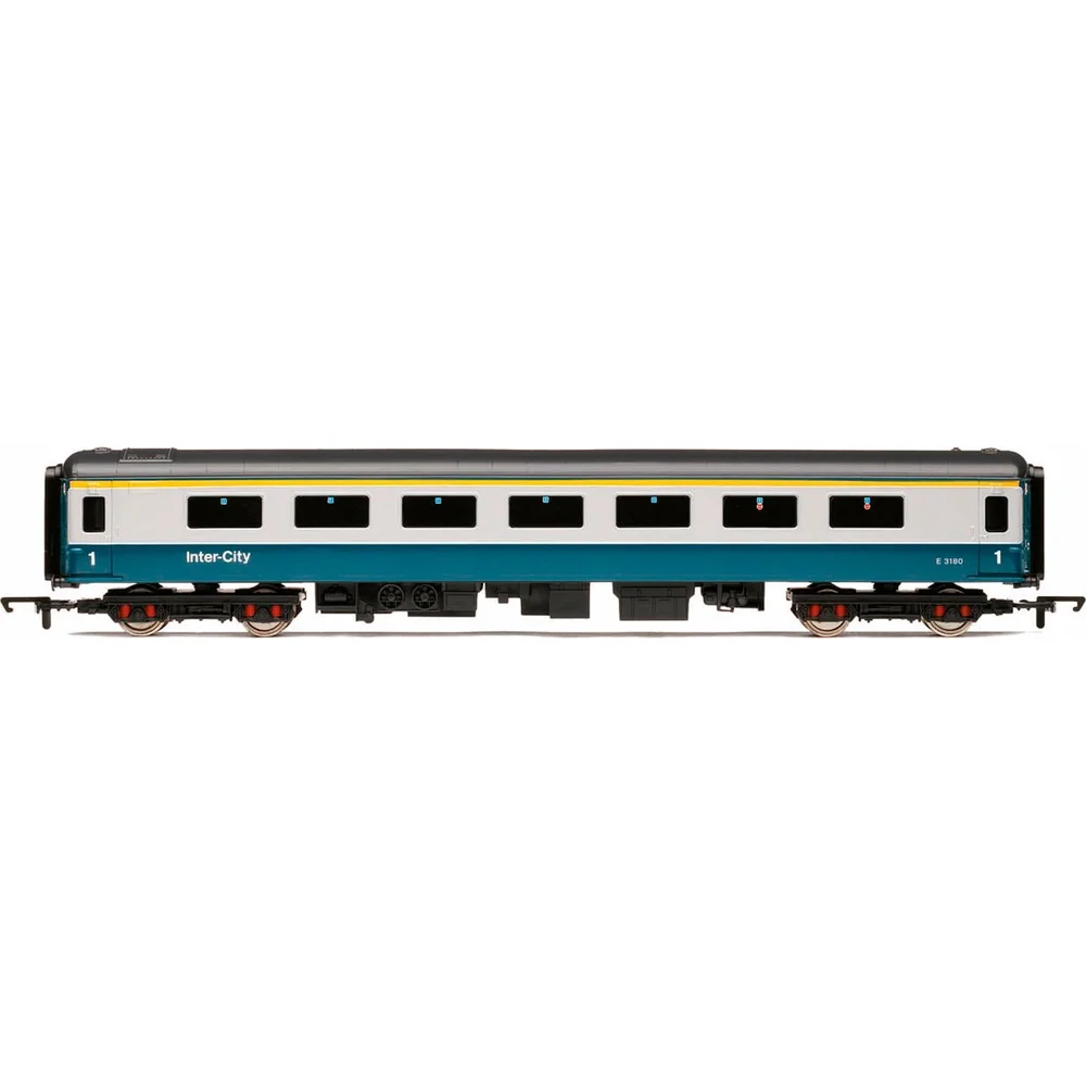 Hornby R4807 — Side Elevation by Hornby