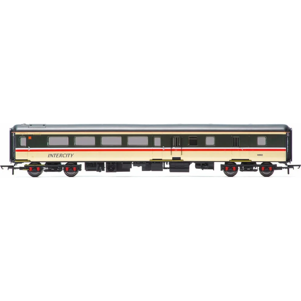 Hornby R4811 — Side Elevation by Hornby