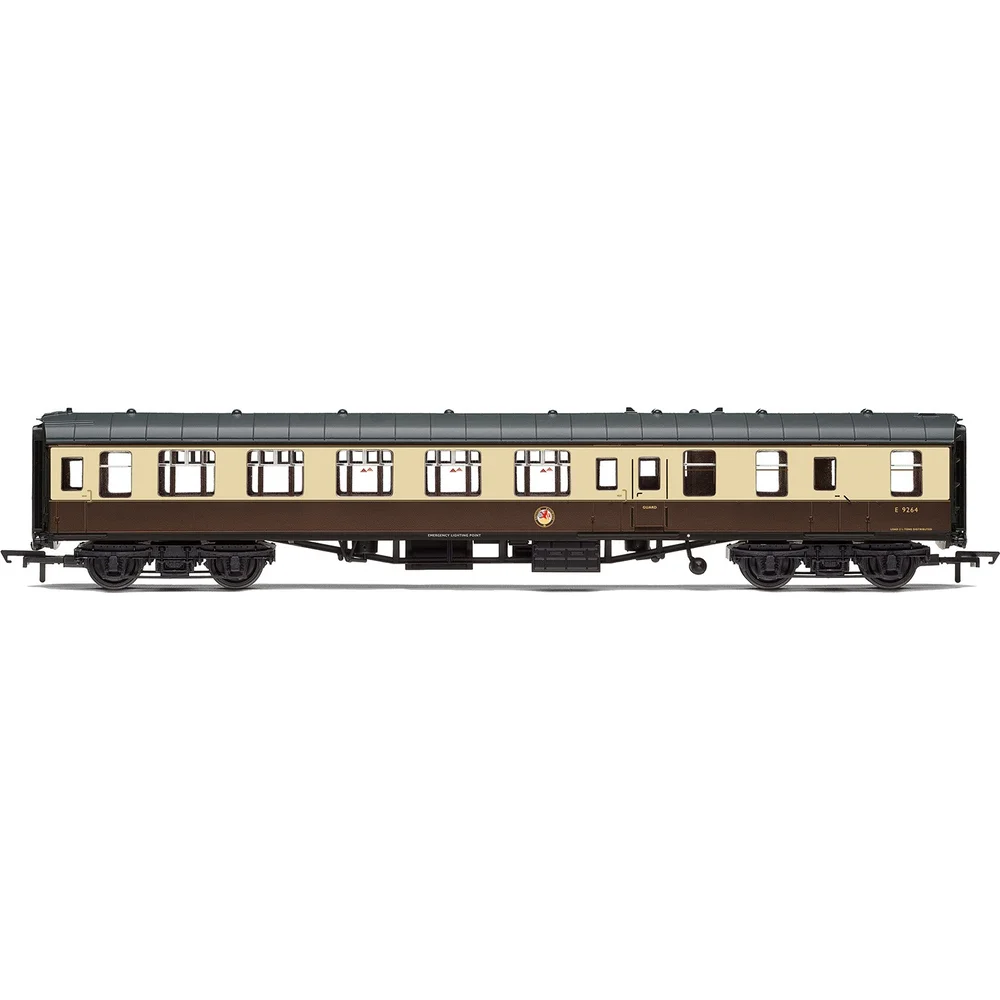 Hornby R4822 — Side Elevation by Hornby