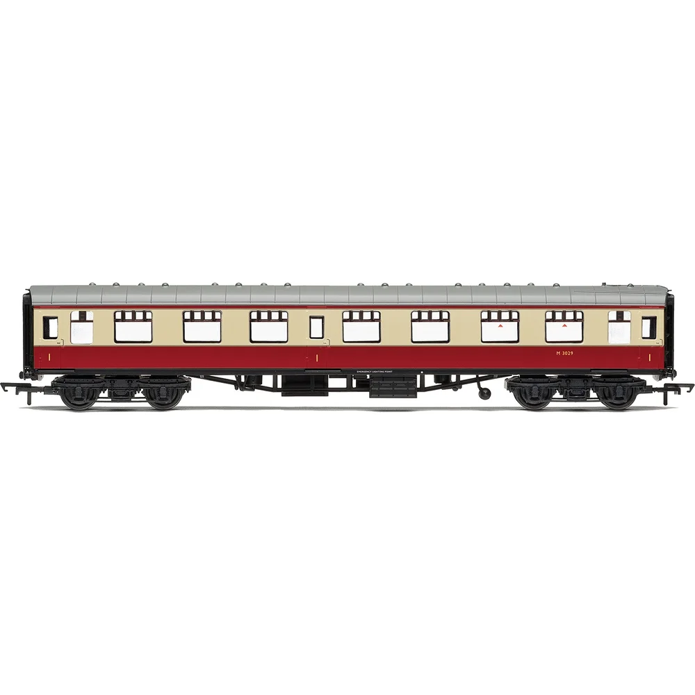 Hornby R4825 — Side Elevation by Hornby