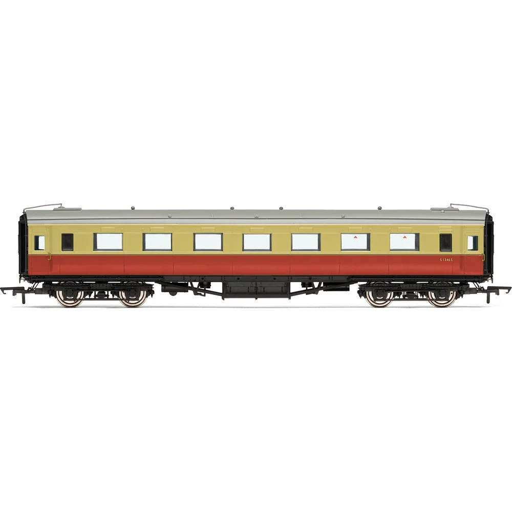 Hornby R4835 — Side Elevation by Hornby