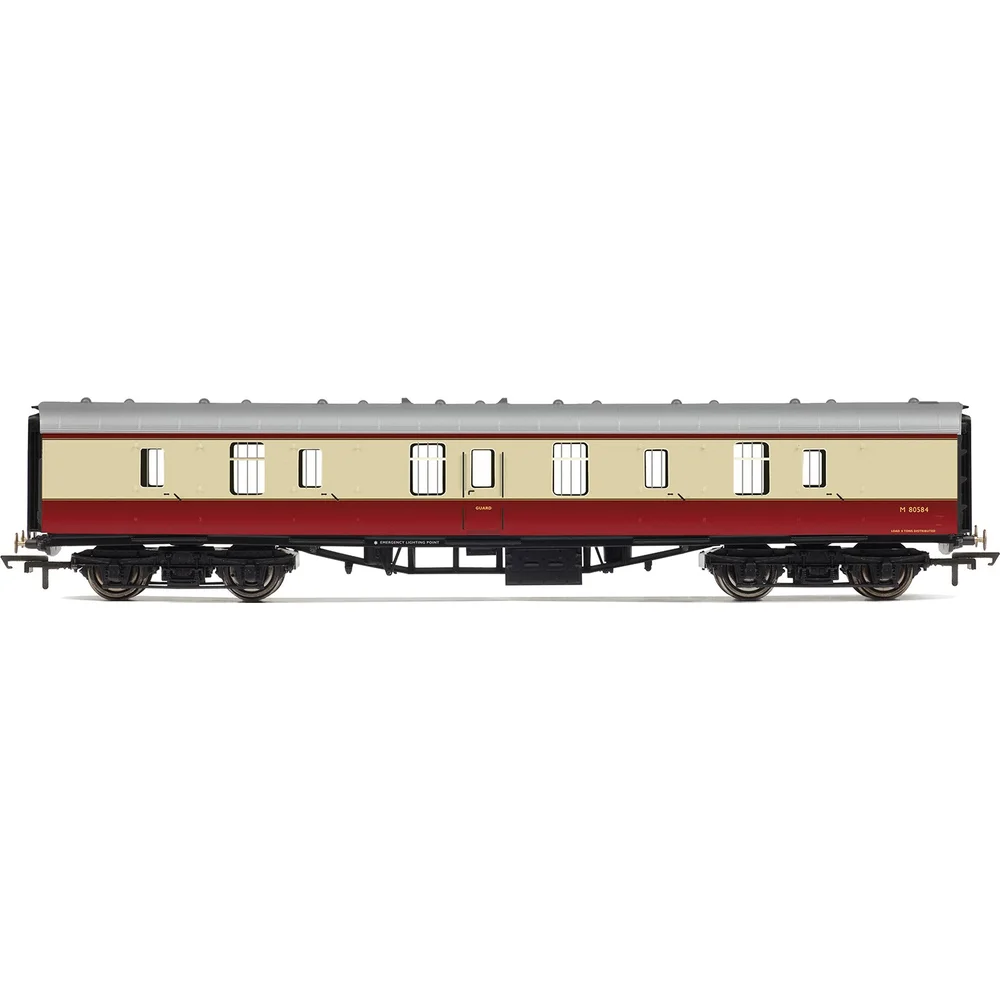 Hornby R4845 — Side Elevation by Hornby