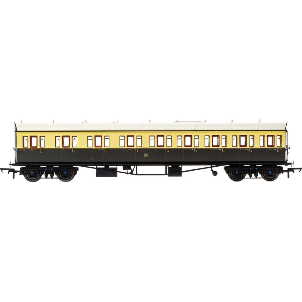 Hornby R4874 — Side Elevation by Hornby