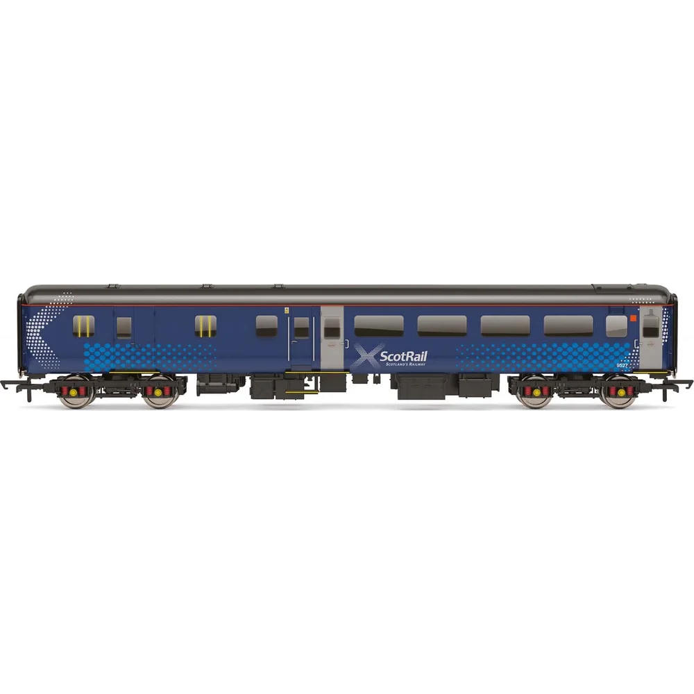 Hornby R4892A — Side Elevation by Hornby