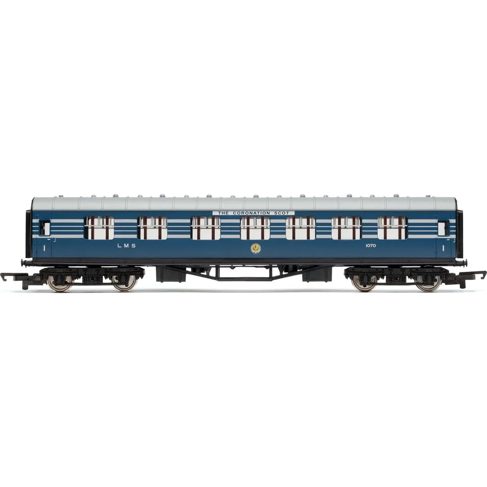Hornby R4906 — Side Elevation by Hornby