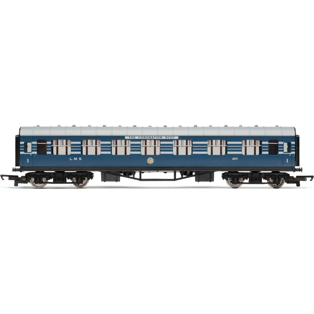 Hornby R4906 — Side Elevation by Hornby