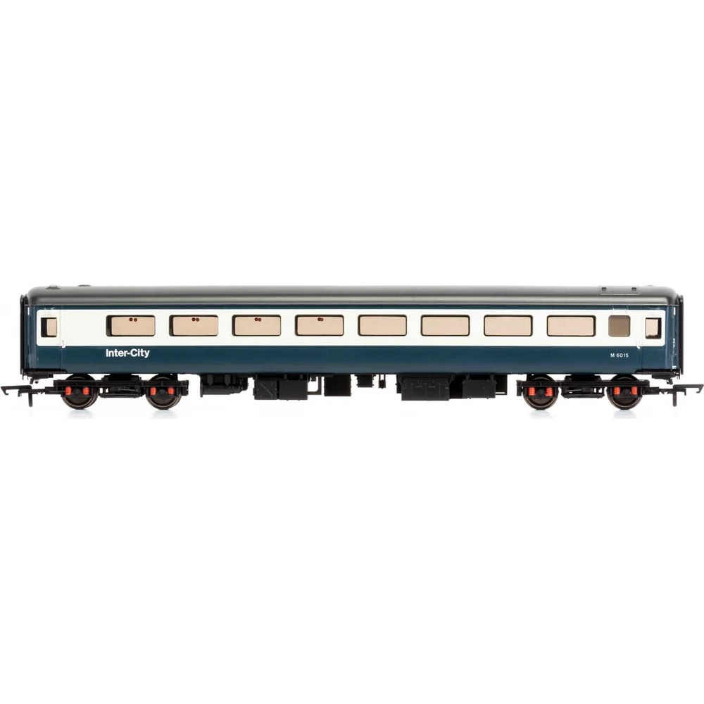 Hornby R4916A — Side Elevation by Hornby
